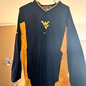 Vintage Nike West Virginia v neck windbreaker